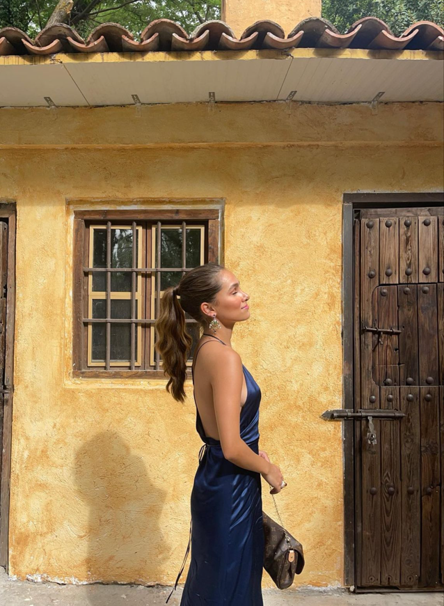 Cynthia Buttenklepper - Vestido Midi Noire pre-loved