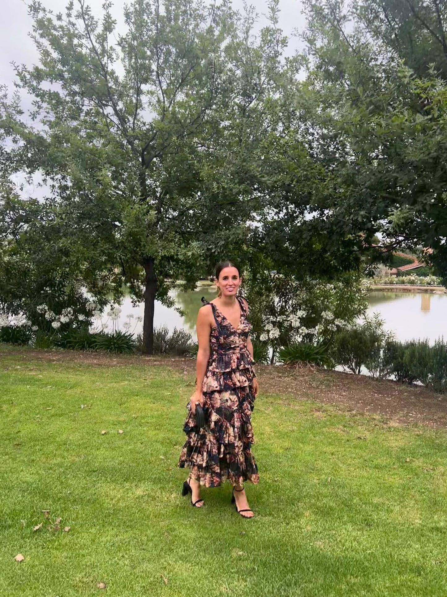 Ulla Johnson-Vestido Midi Negroni pre-loved - Lend the Label