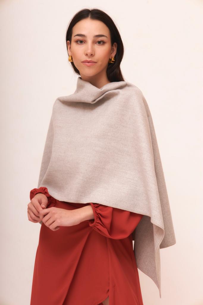 Capa Paño Beige Topo pre-loved - Lend the Label