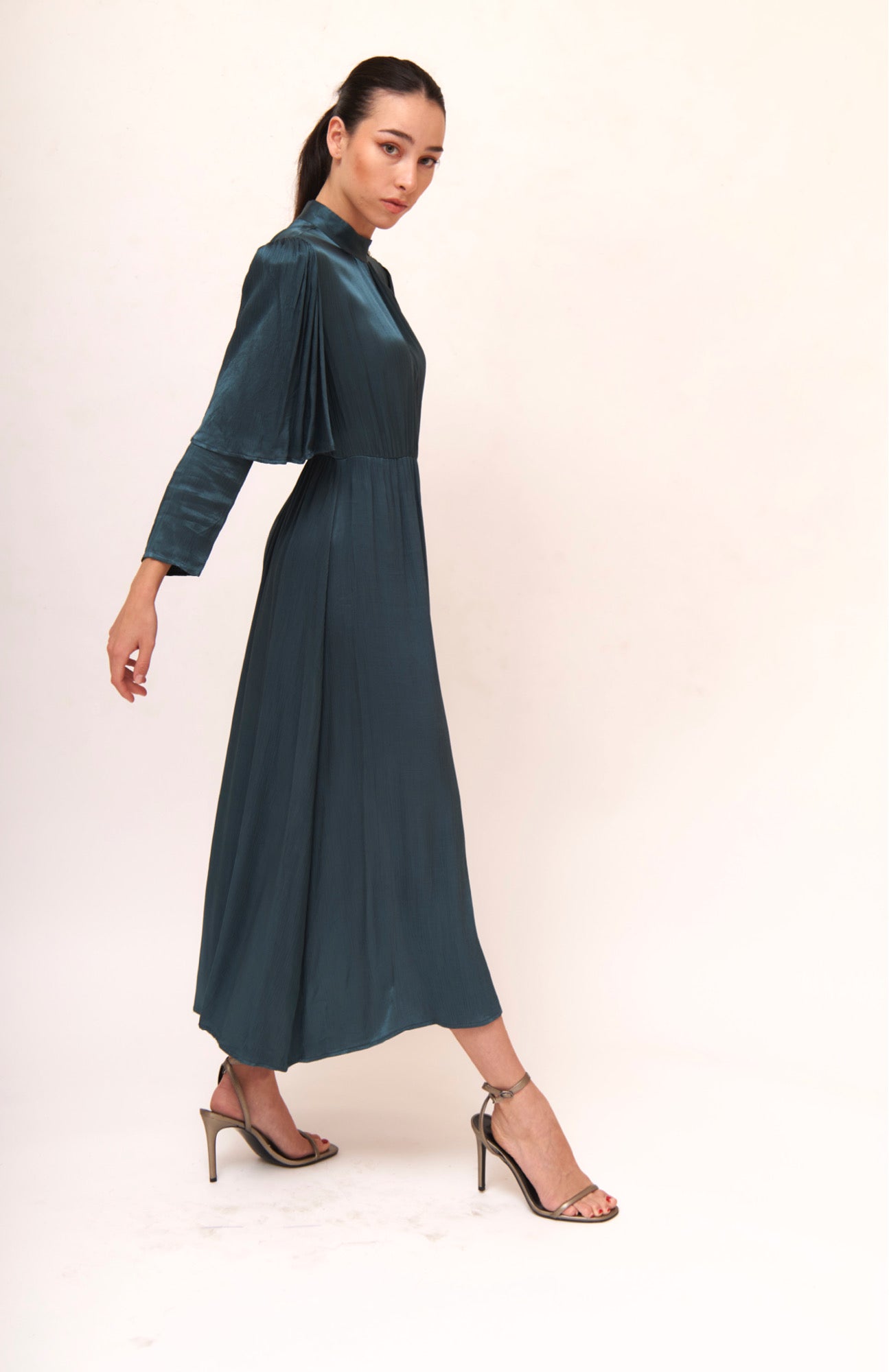 Sophie and Lucie - Vestido Midi Jasmine